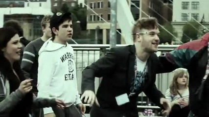 Rusko feat. Amber Coffman - Hold On 