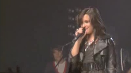 Demi Lovato - Behind the Scenes - Here We Go Again