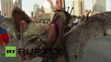 USA: Austin goes batty for mass bat flight