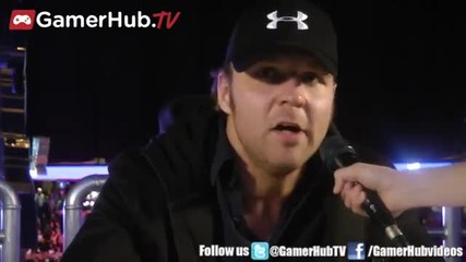 Wwe Superstar Dean Ambrose Gets His Game On At Wrestlemania