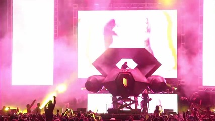 Истинска лудница-skrillex Ultra Music Fest 2012