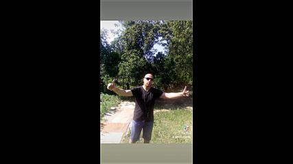 Vid_57630621_183903_022.mp4