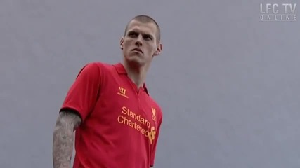Ливърпул играчи модел на 2012-13 Lfc комплект