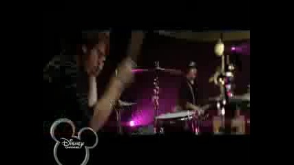 Demi Lovato - Remember December