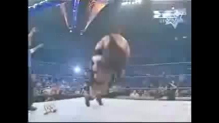 Brock Lesnar powerbombs Big Show