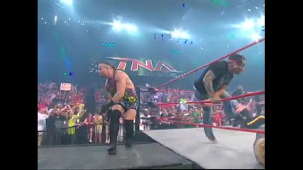 Jeff Jarrett confronts Sting 
