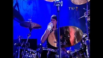 Nightwish Пият Водка Финландия По Време На Концерт