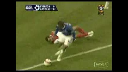 Walcott Dive V Everton