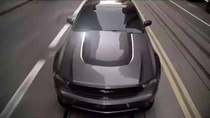 Mustang 2011 с V6 двигател, 305 Hp 