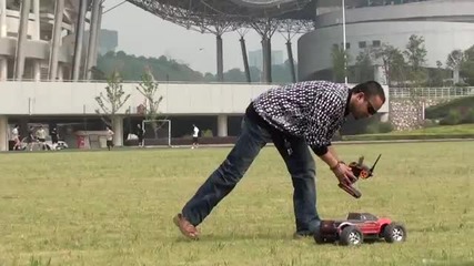 Как да скачаш с твоата Rc количка