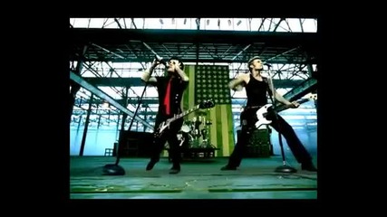 Green Day - American Idiot [hq, uncensored]