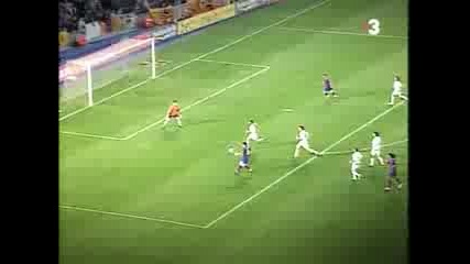 Първият гол на Messi за Barca! 