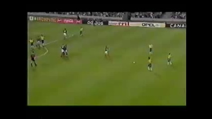 roberto carlos best goal ever
