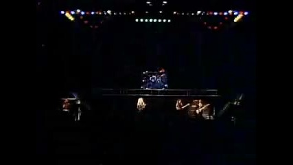 Judas Priest - Breaking the Law 