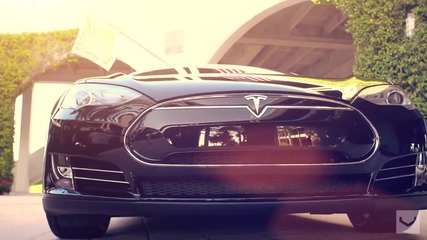 Красива Tesla Model S