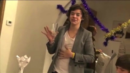 Забавни моменти с One Direction