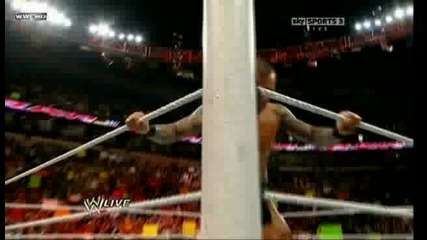 Randy Orton punt kicks Mason ryan in the skull 