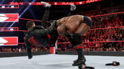 Bobby Lashley pummels Finn Bálor: Raw, Jan. 28, 2019