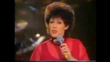 Wanda Jackson - Lets Have A Party Live.