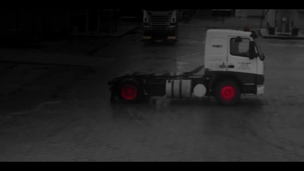 Луд поляк конкурира Ken Block