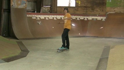 Skateboarding How to Front-side 180