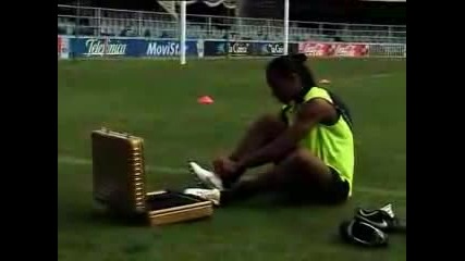 Ronaldinho Boomerang - Video.flv