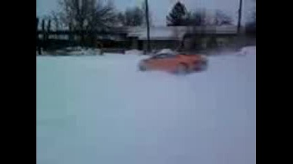 Lamborghini Gallardo дрифти на сняг!!