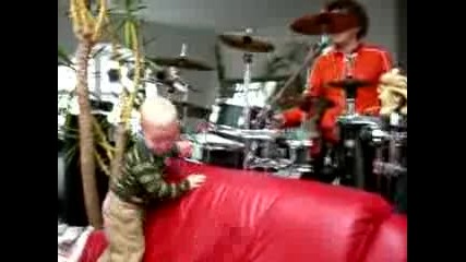 Carl Drumming :P