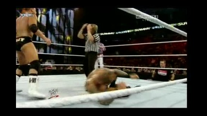 Wwe raw 13.12.10 Randy Orton vs Alex Riley and David Arquette (the miz) 