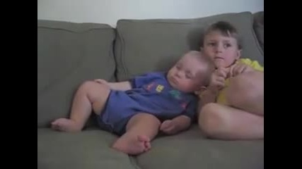 Смях ! бебе след тежка вечер 