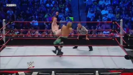 Sheamus counters Spear into Brogue Kick