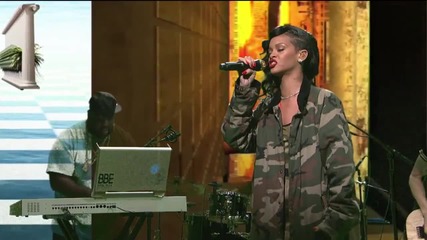 Rihanna - Diamonds (live on Snl)