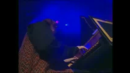 Bjork - Crying Mtv Unplugged 1996