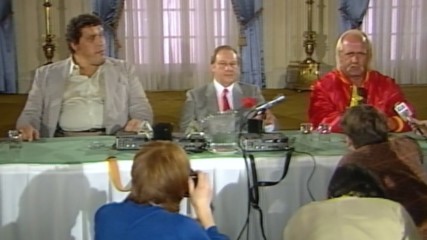 Hulk Hogan and Andre the Giant square off at WrestleMania III press conference in rare Hidden Gem (WWE Network Exclusive