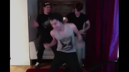 Zayn Malik dancing with Danny Riach and Ant Riach