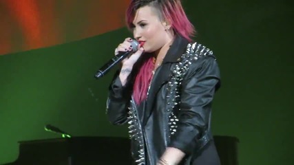 Demi Lovato - Give Your Heart a Break Chciago - 3_14_14