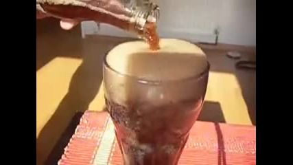 Замразяване на Coca - Cola В Домашни Условия! ;]
