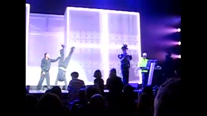 Pet Shop Boys - Suburbia Live Toronto 200