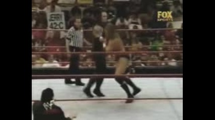 Wwf Raw - Undertaker Vs Triple H
