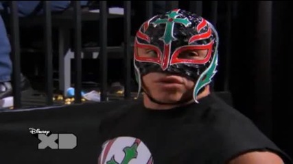 Rey Mysterio участва в Зик и Лутър 