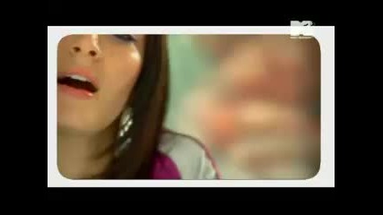 Kenza Farah - Je me bats (official Music Video) 