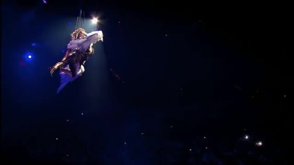 Кайли Миноуг 2011 Концерт в Лондон изпълнява - Closer