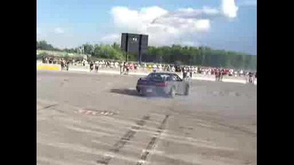 240sx and Bmw m3 drift racing
