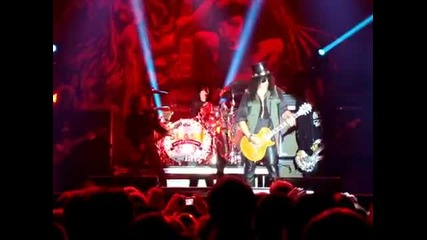 Slash ft. Myles Kennedy And The Conspirators ~ Anastasia ~ Live in Bulgariai