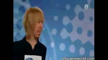 Идиот пее Numa Numa във Американския Мюзик Айдъл 