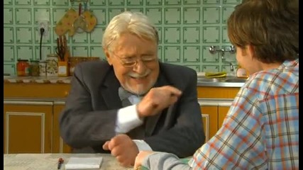 Lud, Zbunjen, Normalan Epizoda 13