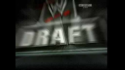 Wwe Draft Raw - Кейн побеждава и взима Грамадата в Raw
