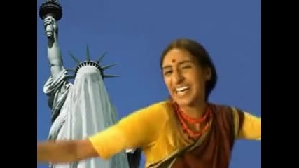 Луда индийка пее анти американска песен 