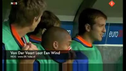 Van Der Vaart se izpudrq i polu4i jult karton.avi