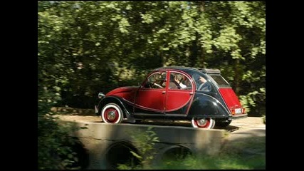 Citroen Willie Nelson Bridge Over Troubled